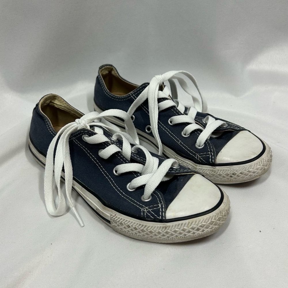 Converse | All Star Sneakers Navy Blue White Low Top Lace Up Unisex Kids Size 3